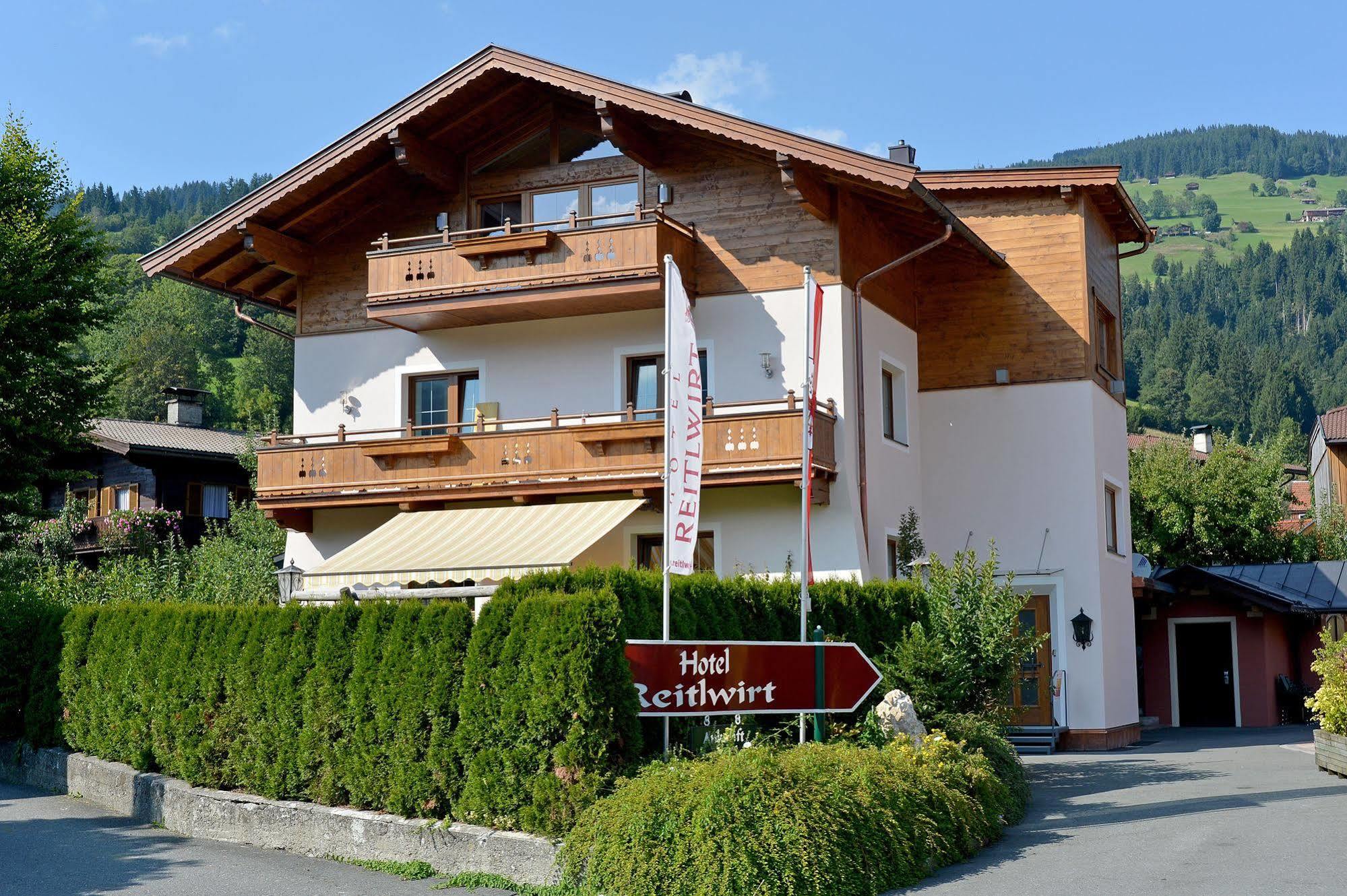 Hotel Reitlwirt Бриксен-им-Тале Экстерьер фото